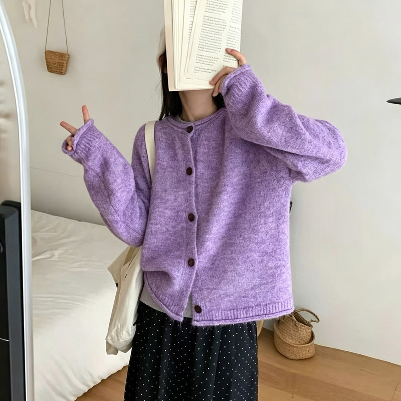 Solid color round-neck soft sweater for women, autumn and winter casual vintage knitted cardigan, loose-fitting outerwear for women Solid color round-neck soft sweater for women, autumn and winter casual vintage knitted cardigan, loose-fitting outerwear for women