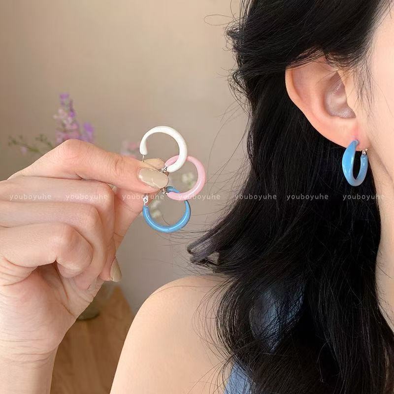 Dopamine-Colored Enamel Hoop Earrings for Women, Korean Style Versatile Fresh Hoop Ear Clips, Sweet and Simple High-End Earrings
