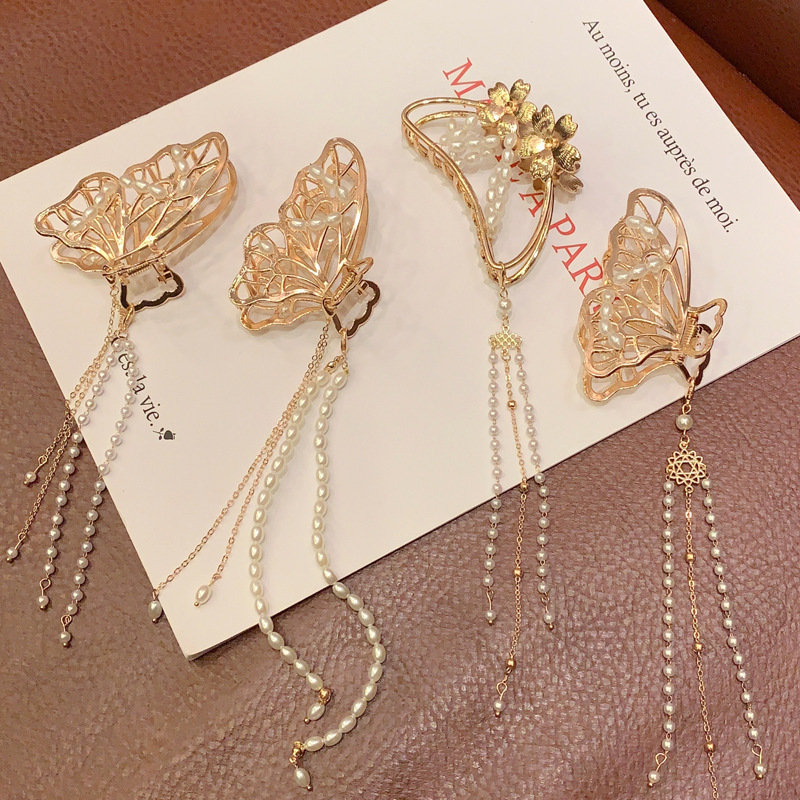 Three-dimensional butterfly tassel metal clip large pearl hairpin back head hair shark clip girl super fairy hair accessories