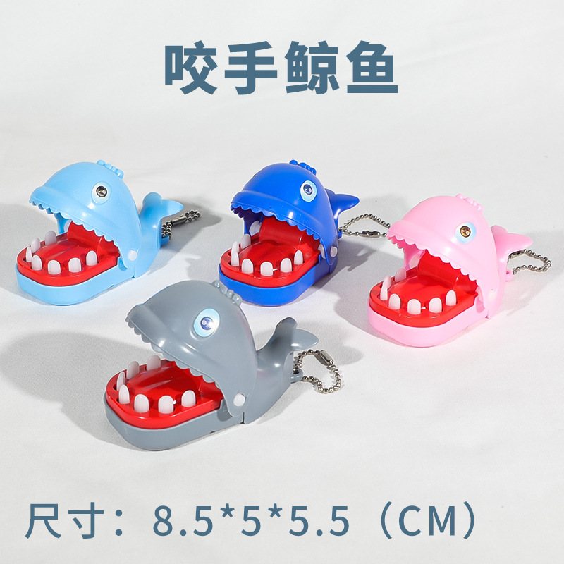 Cocodrilo pequeño muerde juguetes de dedo ballena juegos de extracción de dientes cocodrilo padres e hijos muerde juguetes de hechicería para niños al por mayor