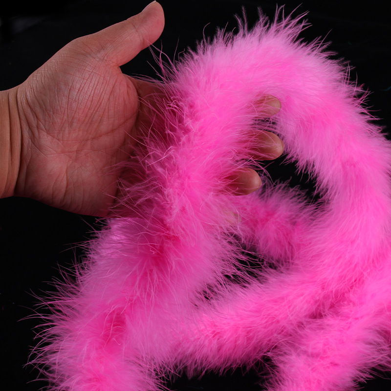 다크 핑크 2m 털이 조금 빠질 수 있으니 촬영시 주의하시기 바랍니다.