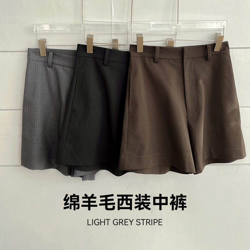 Wool Yarn-Dyed Shorts for Women, Spring and Summer Thin Breathable Straight-Leg Pants, Loose Casual Wide-Leg Mid-Length Pants, Simple Five-Point Trousers