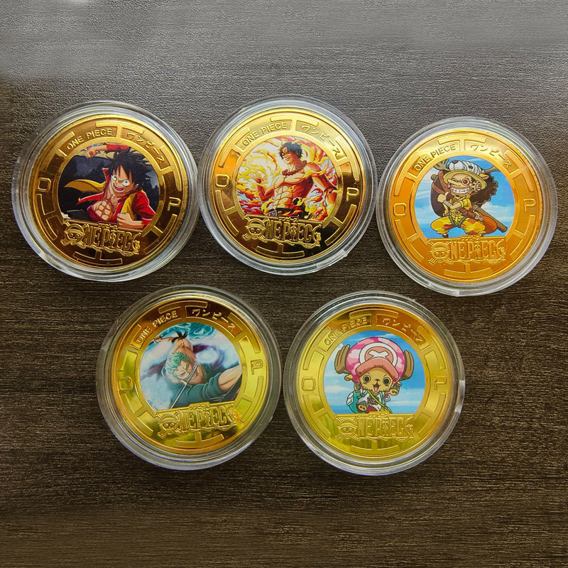 One Piece Gold Coin Collection Gifts King of Navigation Luffy Solon Classic Animation Cartoon Commemorative Medallion Play Small Coins