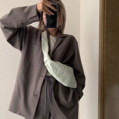 高圓圓同款法式小眾設計復古高級真皮牛角包單肩斜挎可頌餃子包