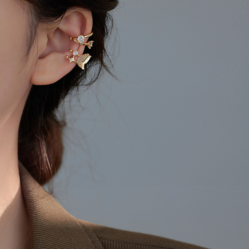 Holiday, Daily Occasion Copper Material 1 Piece Simple Style U Shape Butterfly Plating Copper Gold Plated Ear Cuffs