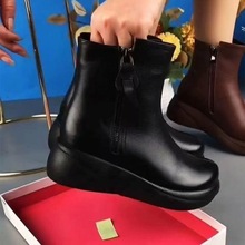 时尚妈妈短靴女2025秋冬新款防滑软底洋气时装靴百搭瘦瘦防冻棉靴