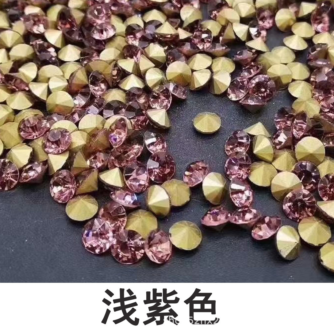 뾰족한 라이트 퍼플