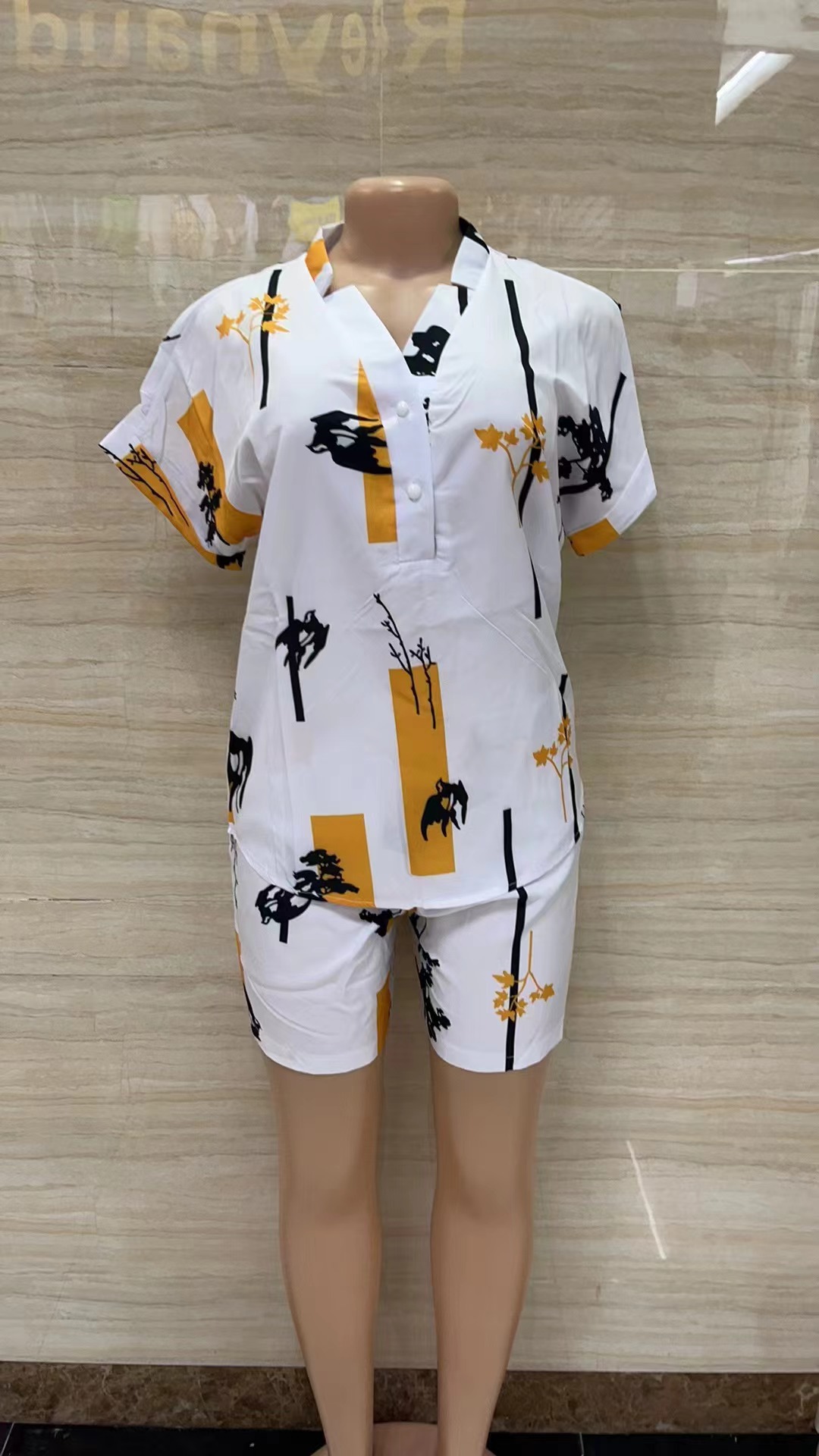 흰색 짧은 스타일