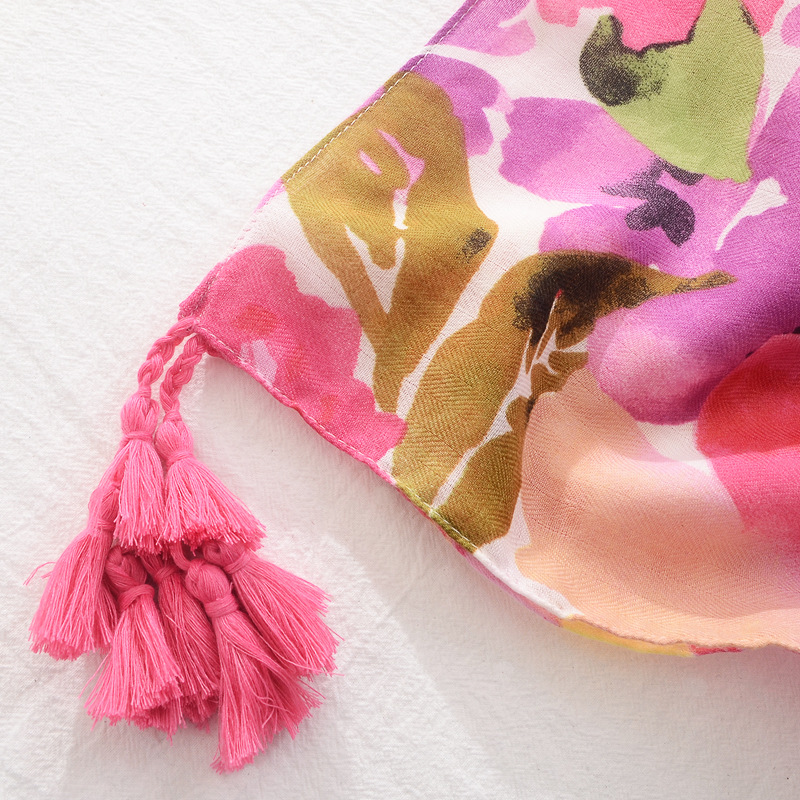 Bufanda delgada transfronteriza bufanda de primavera y verano chal largo flor grande impresa algodón y lino sensación trenza borla bufanda