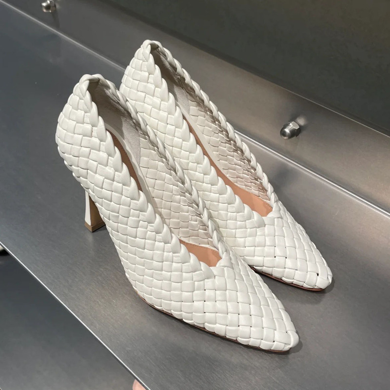 Bv Flats 2025 Spring & Fall New Style Handmade One-Piece Woven Stiletto Heels Women's Fashionable and Comfortable Genuine Leather Pointed Toe Shoes 9