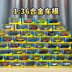 男の子のおもちゃの合金の車の模型は扉を開けて明かりの効果の音のシミュレーションを持つことができます。