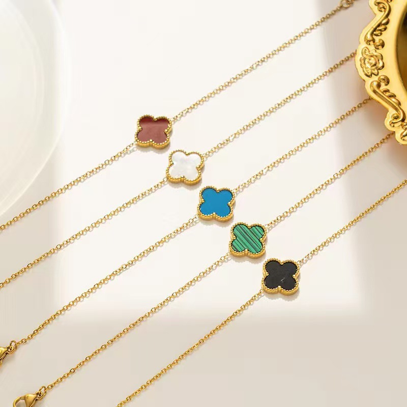 Light Luxury Single Four-Leaf Clover Bracelet for Women, Fashionable, High-End, Elegant, Titanium Steel Bracelet, Gift for Besties