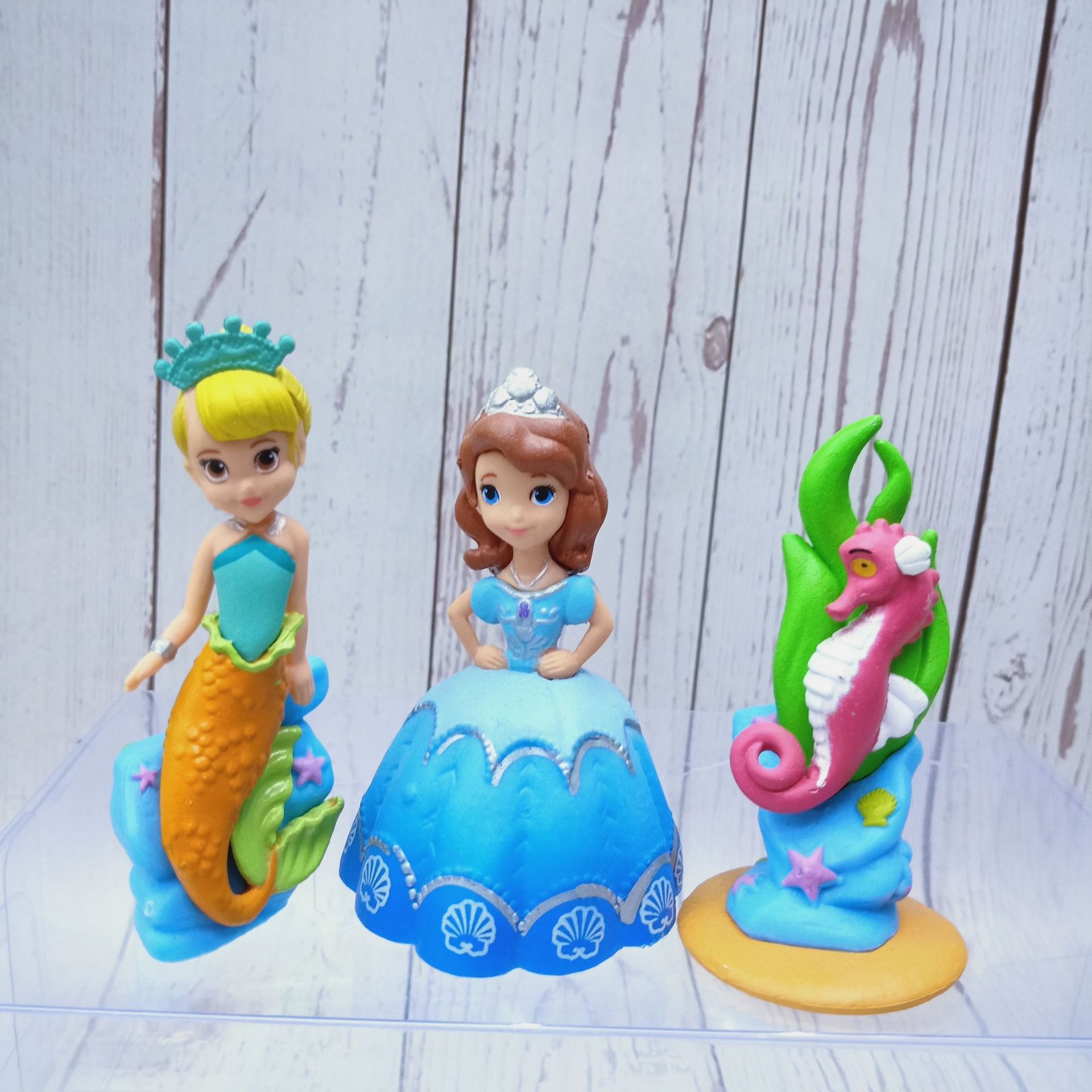 14458118667_179136652