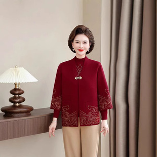 2025 New Mother's Autumn and Winter Clothes Knitted Cardigan Two-piece Set Middle-aged and Elderly Women's Clothing Western Style Noble Sweater Jacket