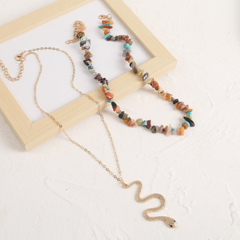 Wholesale Bohemian Natural Gravel Snake-shape Pendant Multilayer Necklace Nihaojewelry display picture 4