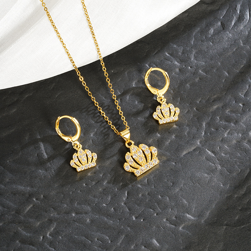 Nuevos aretes de collar de corona de oro de Vietnam, Europa y Estados Unidos, corona de corona de la reina transfronteriza, joyas de lujo al por mayor.