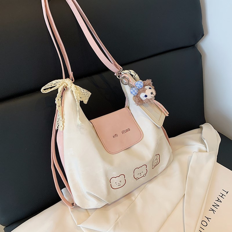 화이트 + 핑크 실크 스카프 + 카드 홀더 + 컬러풀한 로프 + 로즈 펜던트