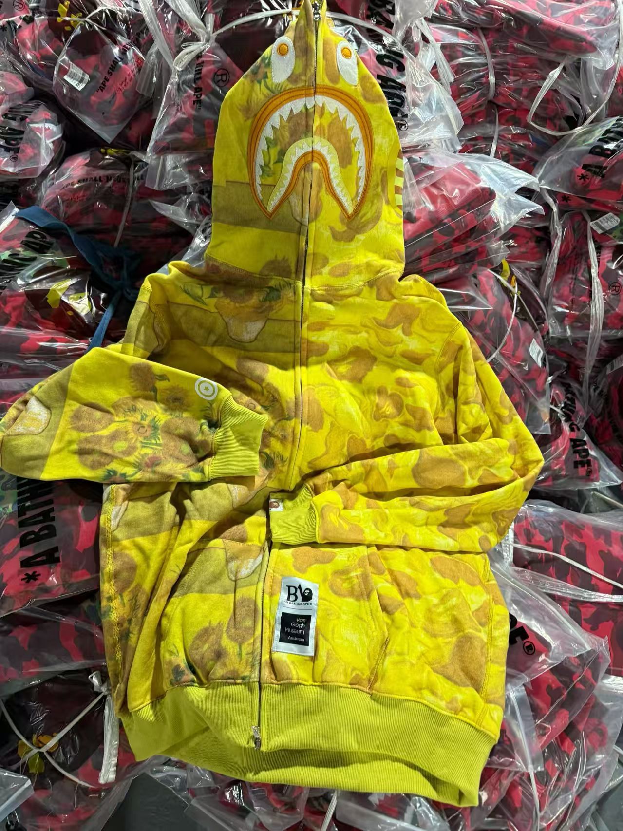 Yellow single