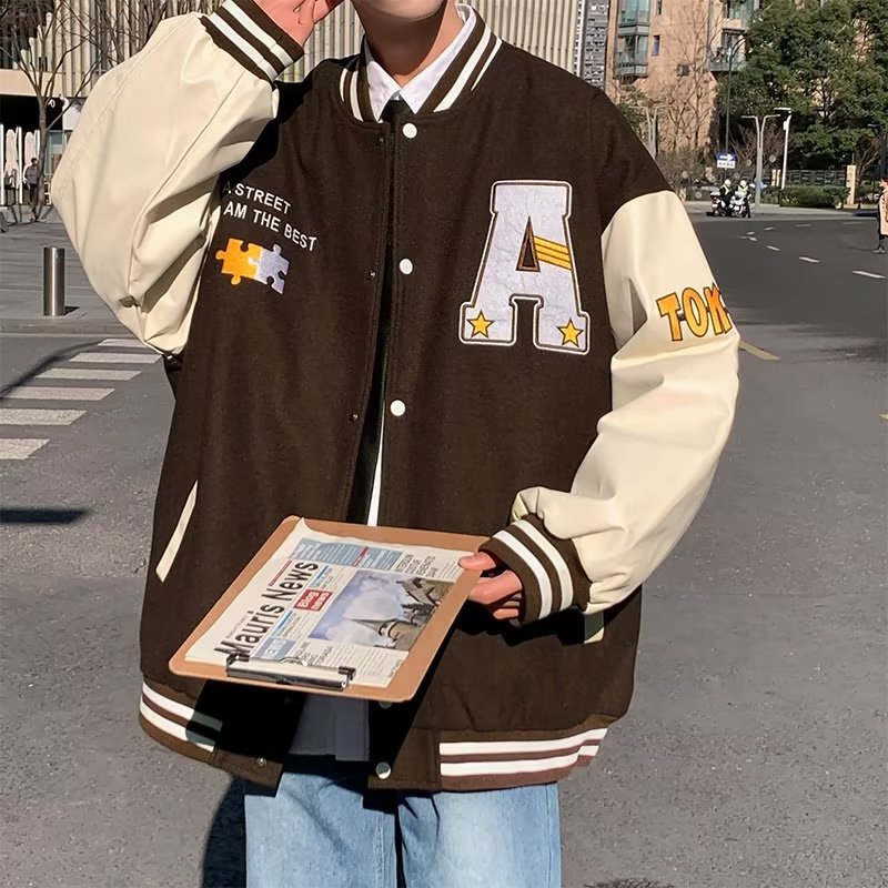Chaqueta de béisbol de los hombres del otoño nuevo americano retro calle marca de moda costura contraste color carta suelta chaqueta bordada
