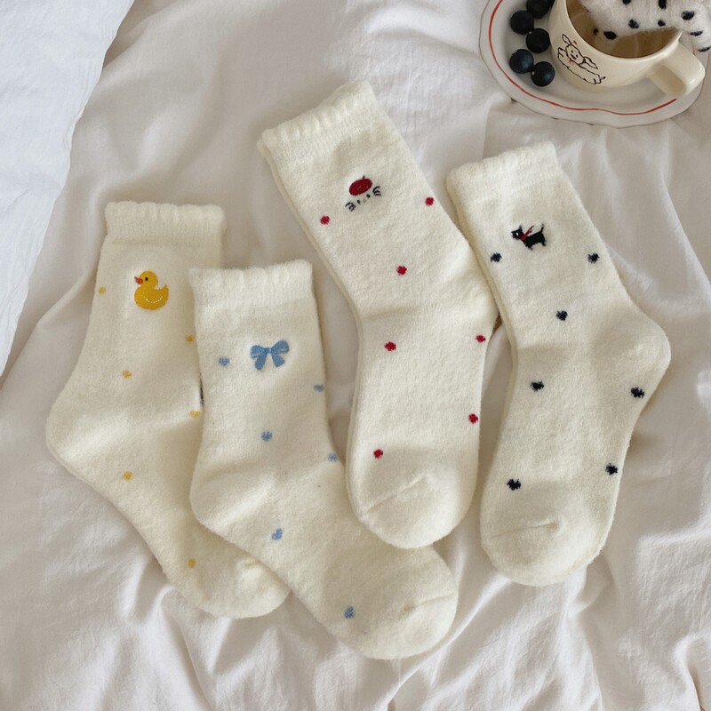25 Autumn and Winter Australian Velvet Mid-Tube Fleece-Lined Thickeneded White Cute Cartoon Embroider Colorfulful Dots Versatile Lace Socks for Women