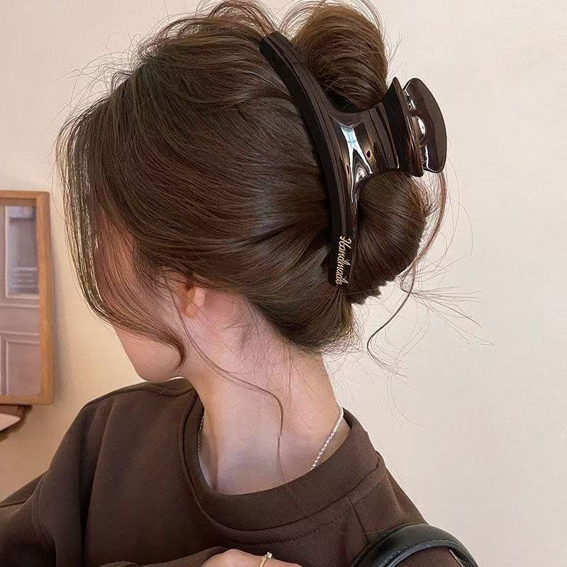 かわいい秋冬用ヘアクリップ 女性用 2025年新作 高級感 後頭部ヘアピン シャーククリップ 絶妙なヘアピン ヘアアクセサリー