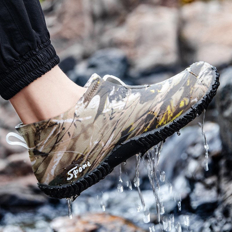 Zapatos de caucho impermeables de barril corto transfronterizos de moda camuflado camuflado botas de lluvia al aire libre arroyo frente al mar zapatos de agua zapatos de lluvia antideslizantes