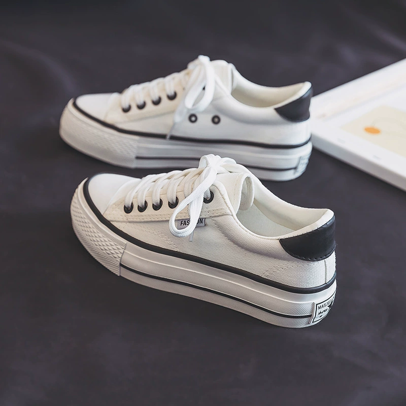 Холщовая обувь на толстой подошве женская 2024 новая плоская нижняя обувь маленькая белая обувь для студентов дикая повседневная обувь из белой ткани
