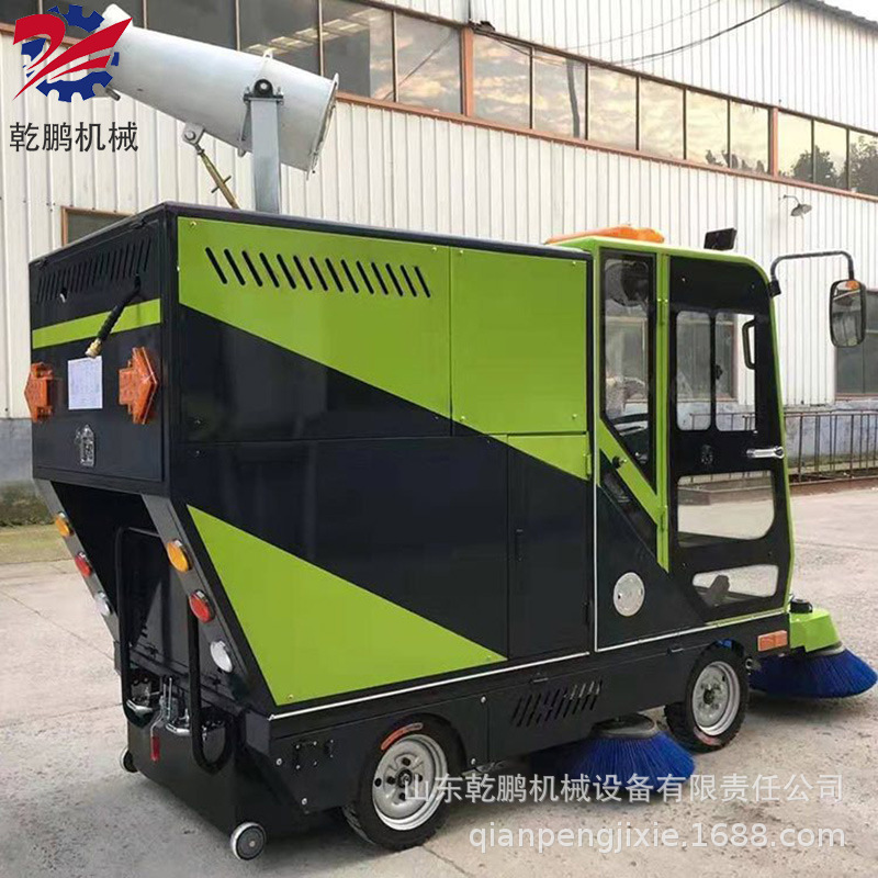 电动扫地车半自动扫地车多用量大优惠雾炮扫地车三四轮垃机清理车