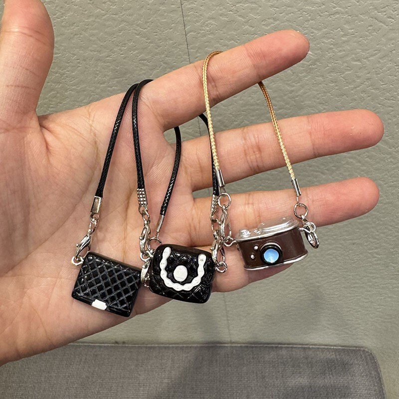 Cq91 Dollhouse Mini Model Retro Camera Black and White Bag Neck Accessory Doll Pendant