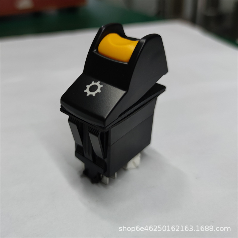 主离合开关工程机械车船形开关按钮按键零部件更换件原厂直供