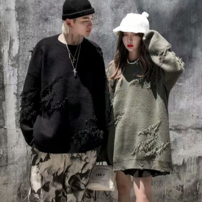 American High Street Design Sense Niche Tassel Knitted Unisex BF Trendy Brand Loose Couple Round Neck Ripped Sweater_voghion.com
