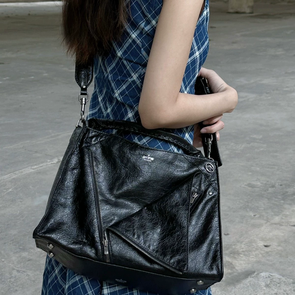 Retro one-shoulder bag, shoulder bag, genuine leather