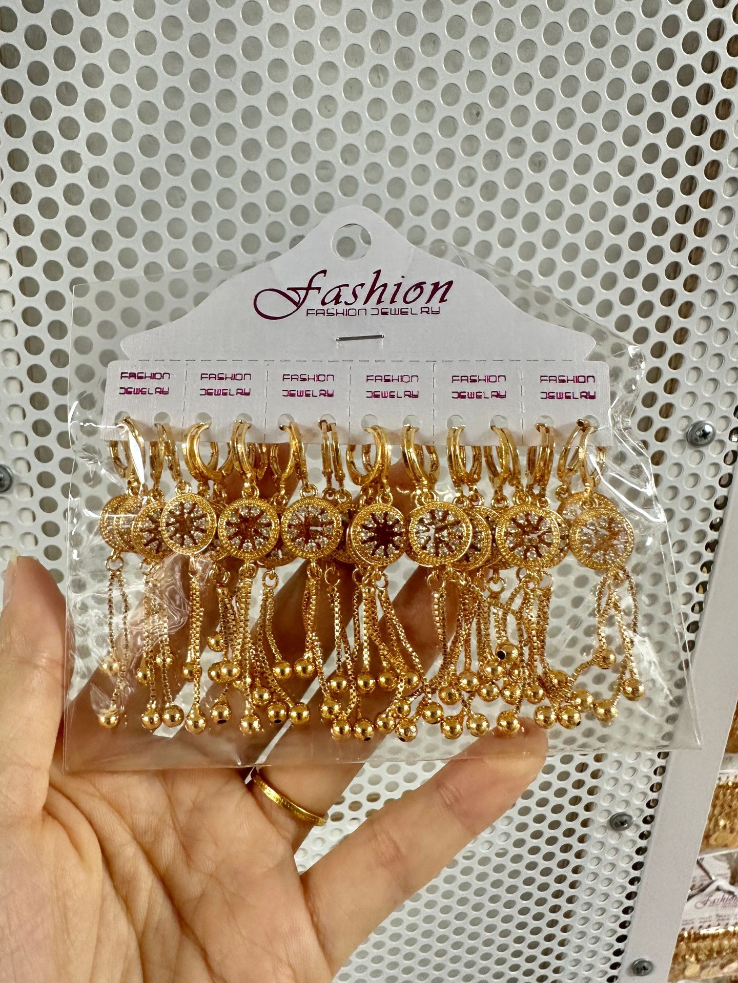 Moda transfronteriza cobre chapado en oro borlas con incrustaciones de circón pendientes joyería estrella en forma de corazón mariposa oreja joyería al por mayor