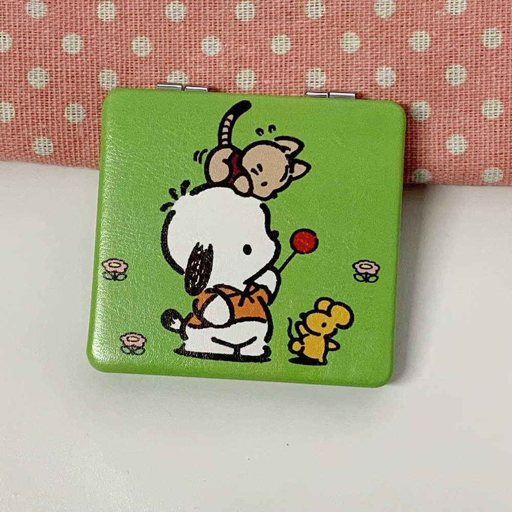 Nuevo perro Pacha osos de fresa doble cara plegable espejo de maquillaje tienda en línea tienda de espejo pequeño fábrica al por mayor