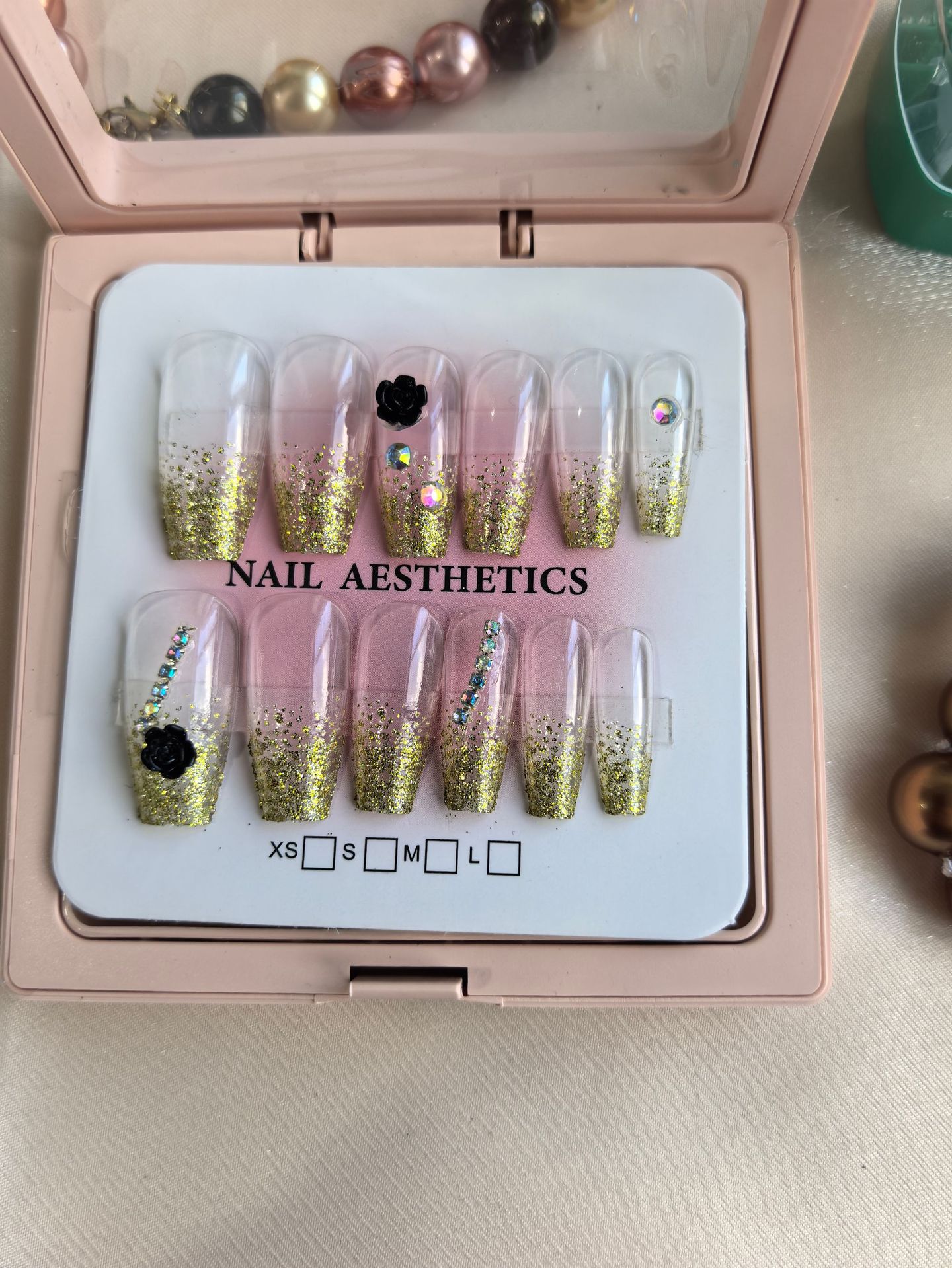 Caja de exhibición marco de fotos más taladro manicure suministro fuente de uñas DIY francés color delgado manicure falso salón al por mayor