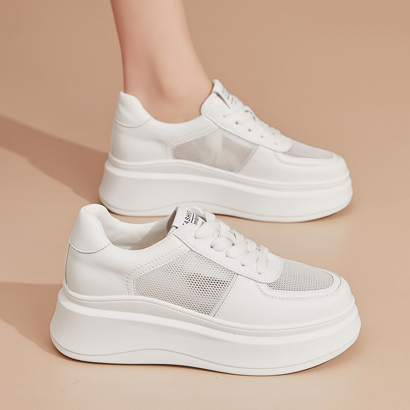 두꺼운 밑창 작은 흰색 신발 여성 신발 2025 한국 새 봄과 여름 증가 흰색 작은 신발 올매치 플랫폼 신발