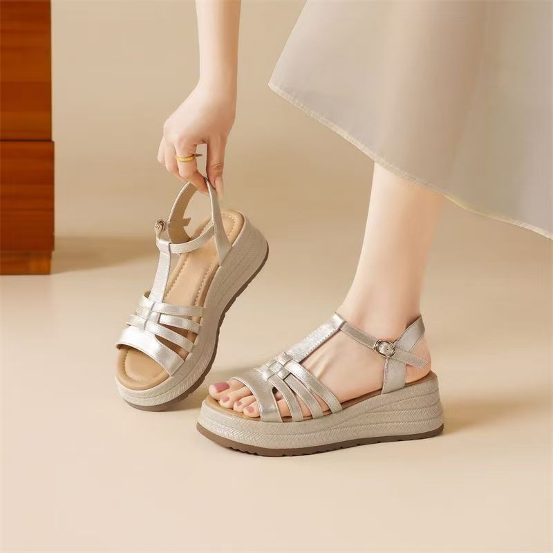 2026 verano nuevo cómodo dedo abierto altura zapatos de madre viajes sandalias romanas para mujeres retro hueco zapatos de tejido para mujeres