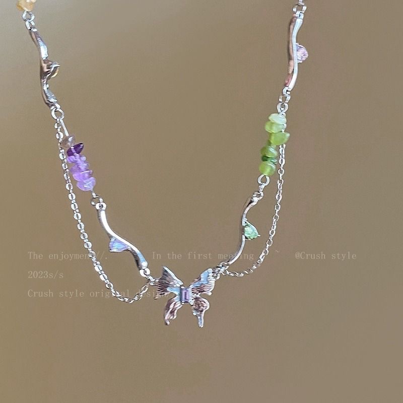 Collar de mariposa de piedra triturada, collar de estilo de moda, accesorios de estilo de moda, accesorios de mujer, collar de clavícula.