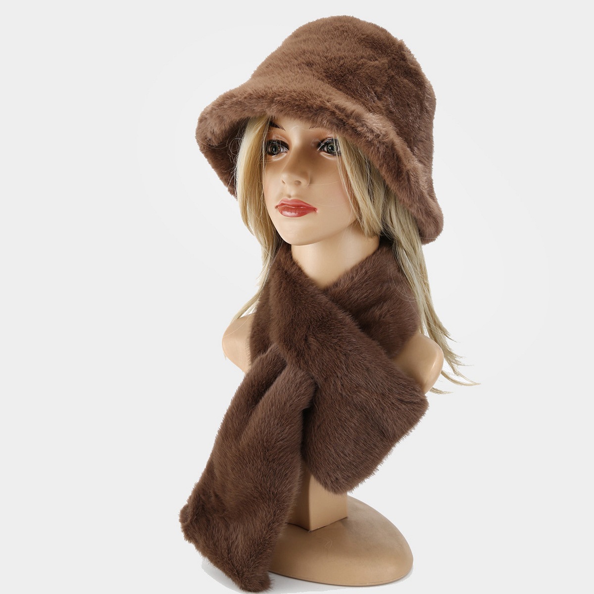 Amazon nuevo sombrero bufandas de dos piezas para mujeres invierno al aire libre imitación de pelo de conejo antifrío sombrero caliente para hombres image 4