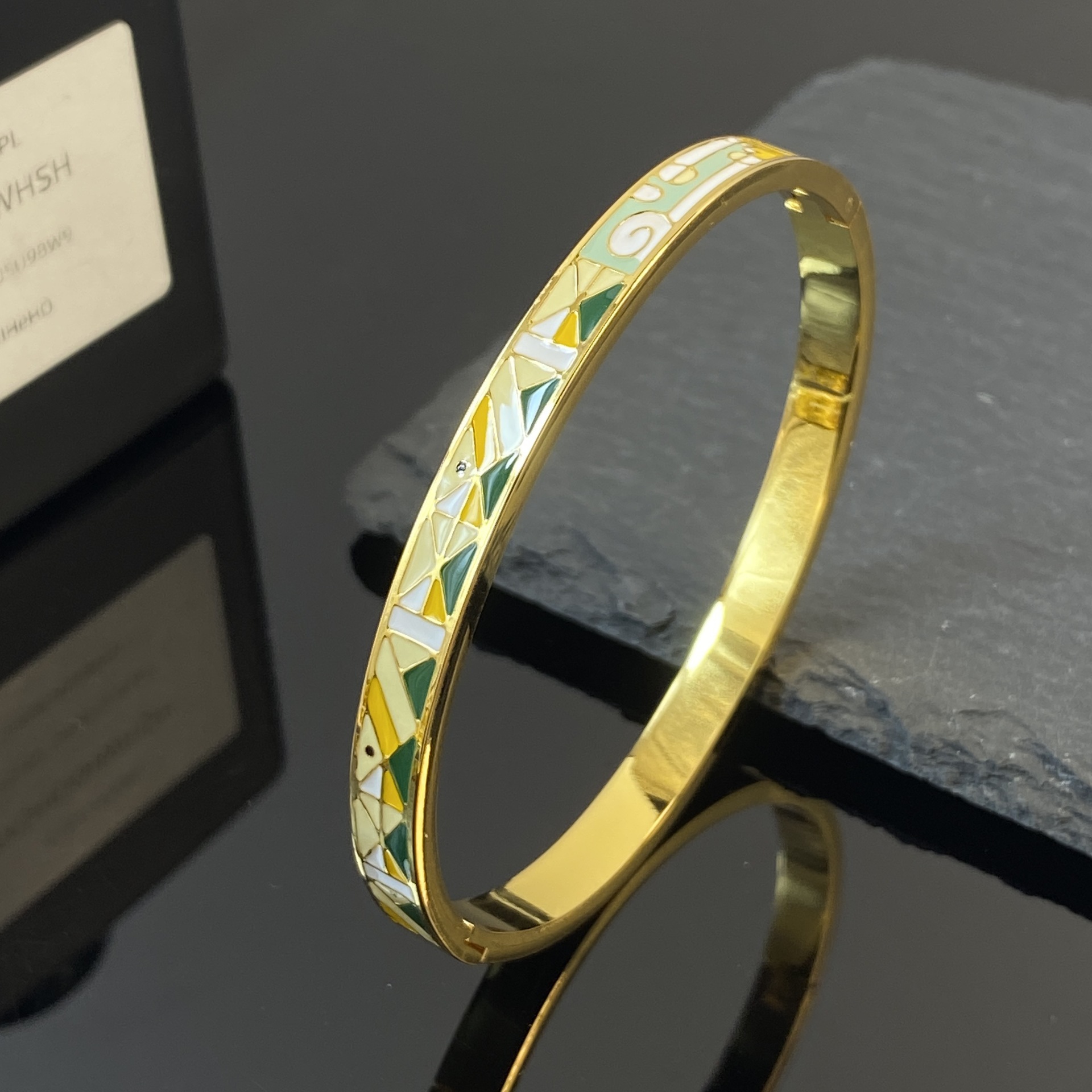 Pulseras de acero de titanio de estilo retro goteo de aceite de color abstracto hermoso color contrastante no se desvanecen combinación de pulseras mujeres