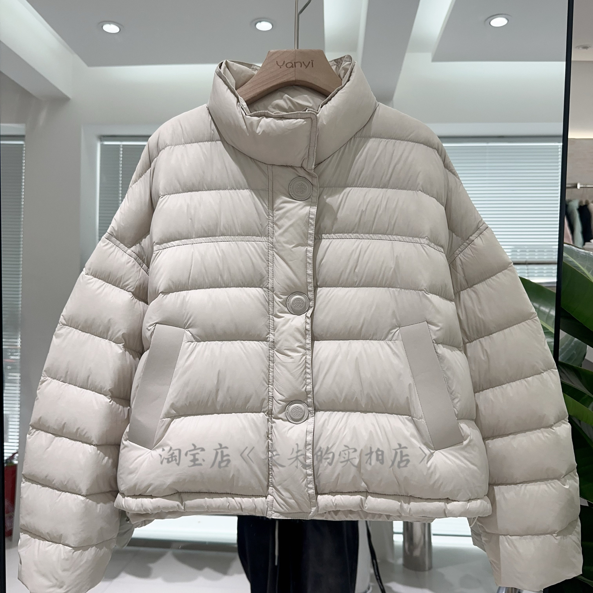 Light and thin solid color winter keep warm velvet down jacket for…