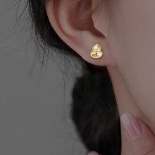 ��ɫС���J��ᔽ�ɫ�[Ƭ���J�Ѷ��hŮ���|�p�݂���С���OӋ�ж��