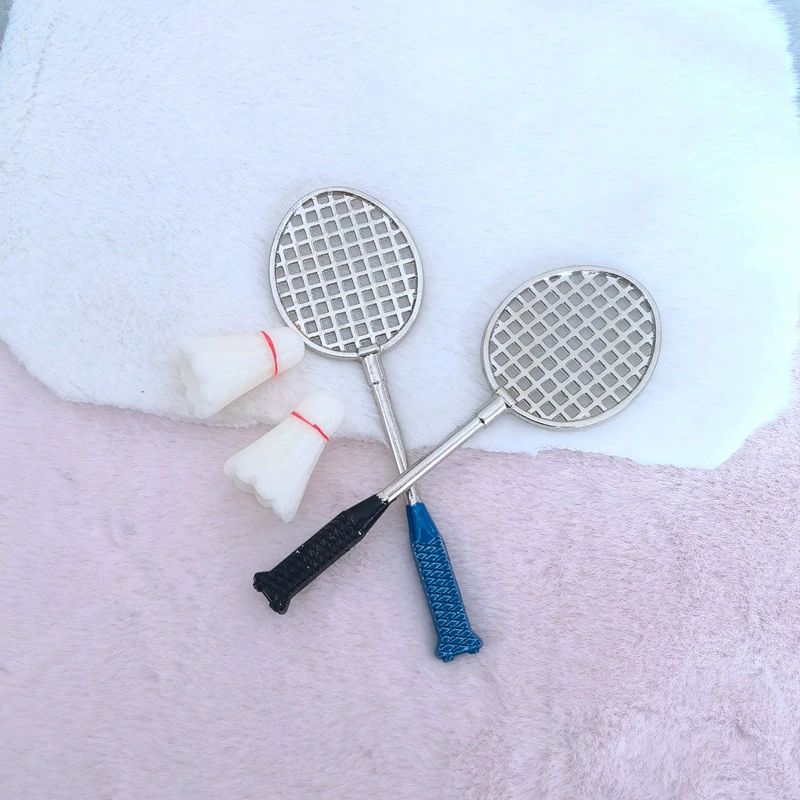 Миниатюрная искусственная ракетка для бадминтона из сплава, брелок-подвеска для школьного рюкзака, спортивный маленький подарок для трансграничной торговли