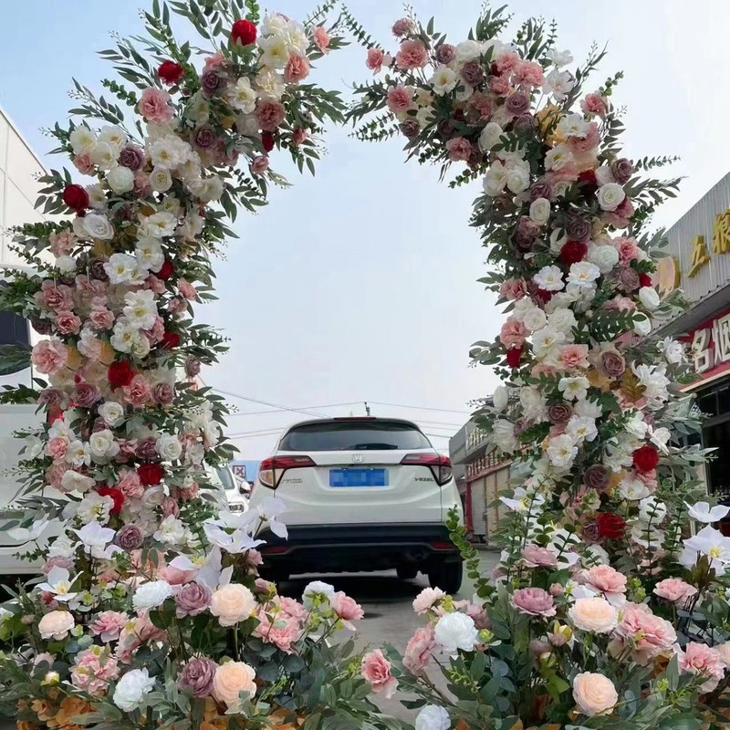 結婚式の道具鉄芸アーチの花棚牛の角の門の象牙の門の芝生の結婚式の羊の角の門の屋外は藤の棚に登ります。|undefined
