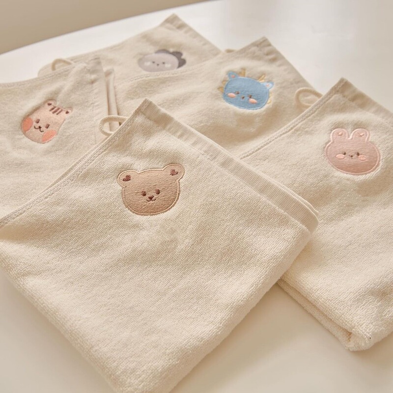 Ins Children's Kindergarten Embroidered Small Animal Baby Small Square Cotton Newborn Slipper Baby Small Towel