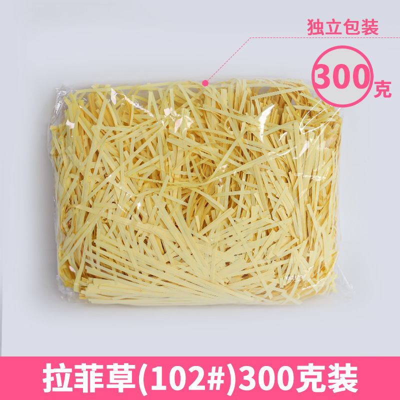 Rafia de 100g, fabricante mayorista, para decoración de cajas de regalo de boda, regalos de cumpleaños, relleno de papel triturado, seda, hierba para manualidades florales