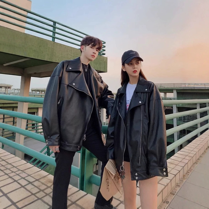 Spring and autumn leather jacket for men, couple's outfit, PU leather jacket, American style, handsome, zippered, loose-fitting, buttoned biker jacket Spring and autumn leather jacket for men, couple's outfit, PU leather jacket, American style, handsome, zippered, loose-fitting, buttoned biker jacket