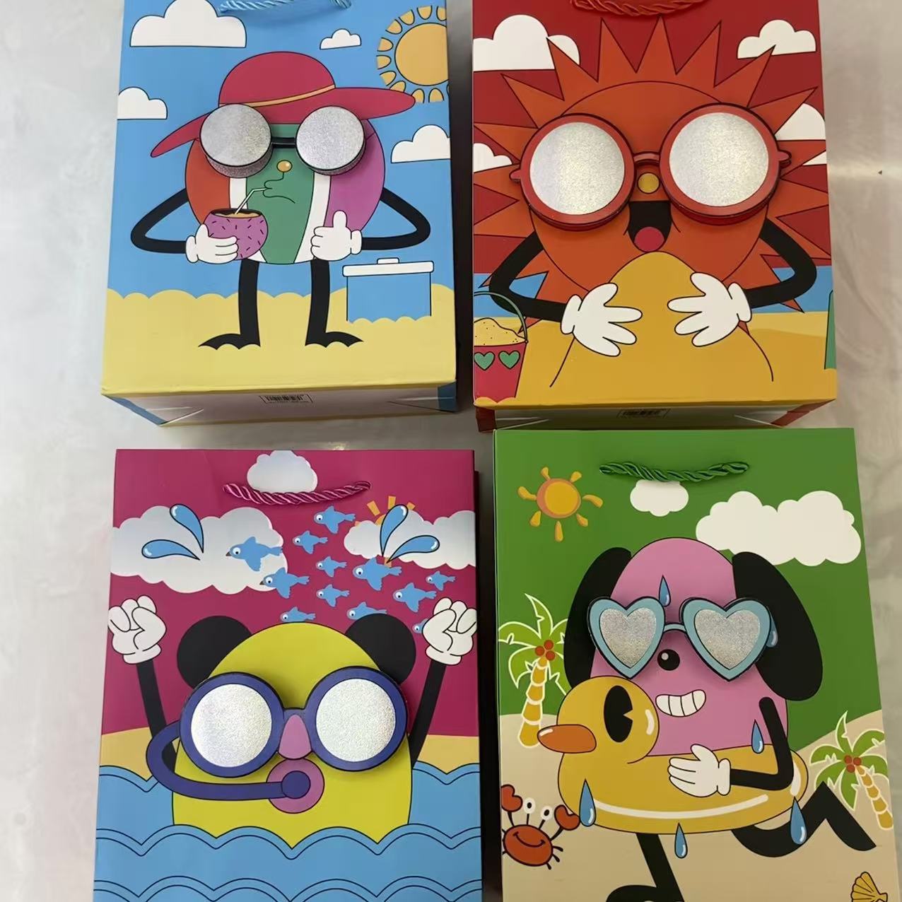 跨境可爱礼品袋3D卡通生日礼物包装袋幼儿园精美手提纸袋