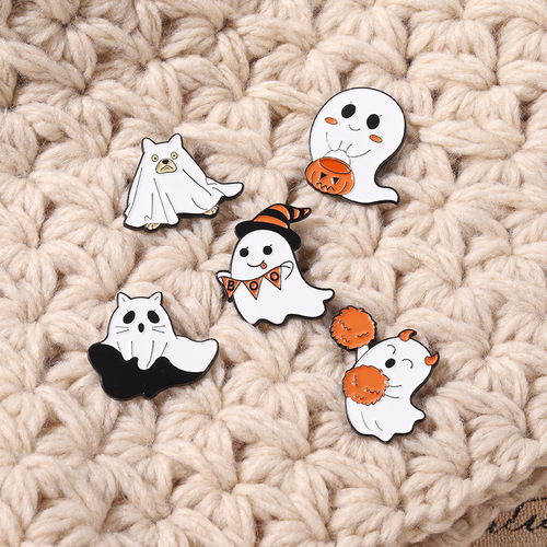 European and American Cartoon Ornaments Halloween Cute Ghost Pumpkin Lantern Shape Paint Alloy Badge Brooch Wholesale