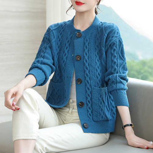 Cardigan for women, oversized outerwear for autumn and winter 2025, loose and thick knit coat for mothers